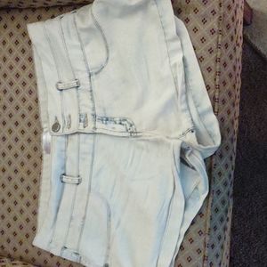 Stone wash shorts high-waisted